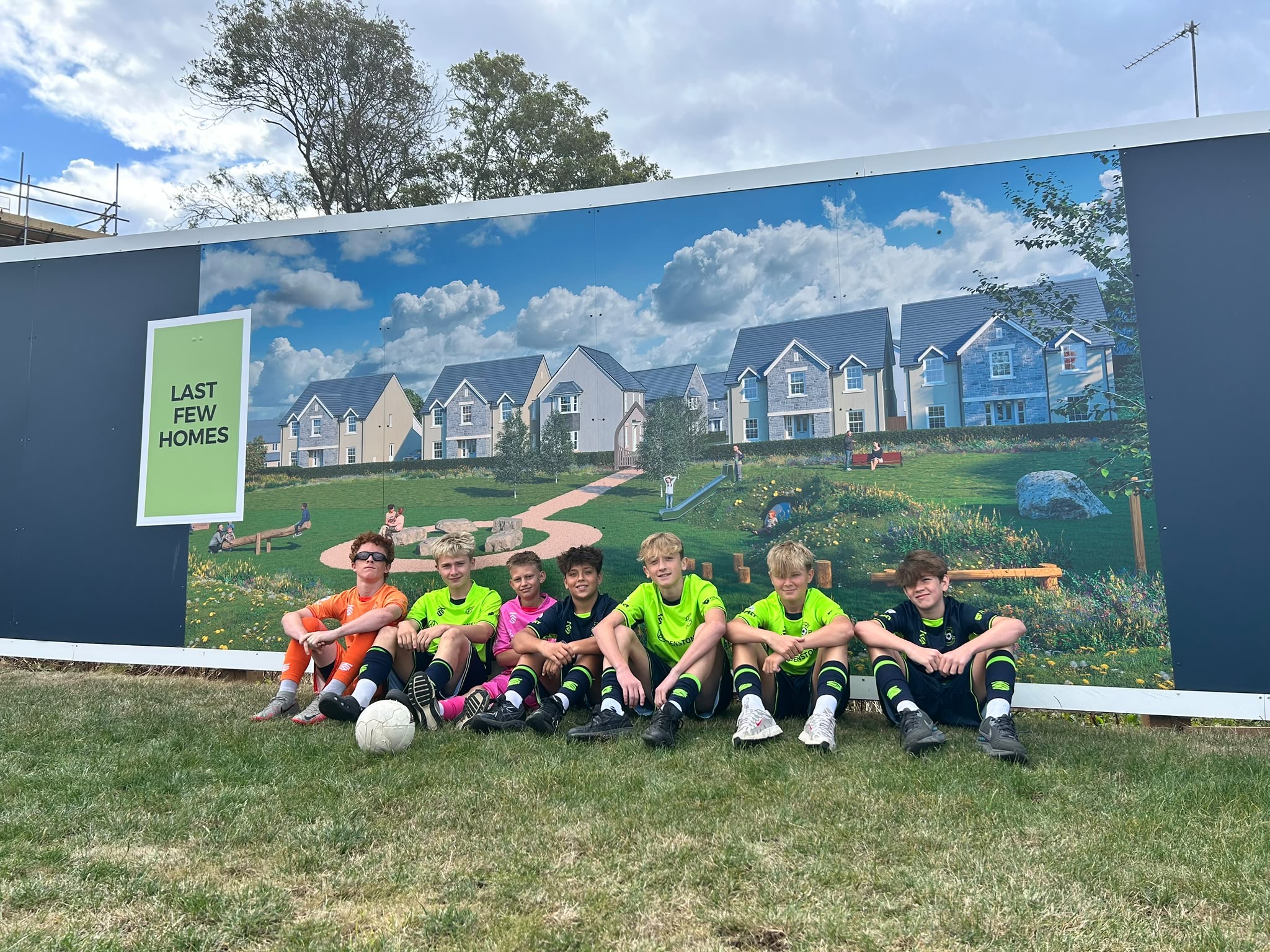 Hutton FC U14s sporting new Edenstone kit